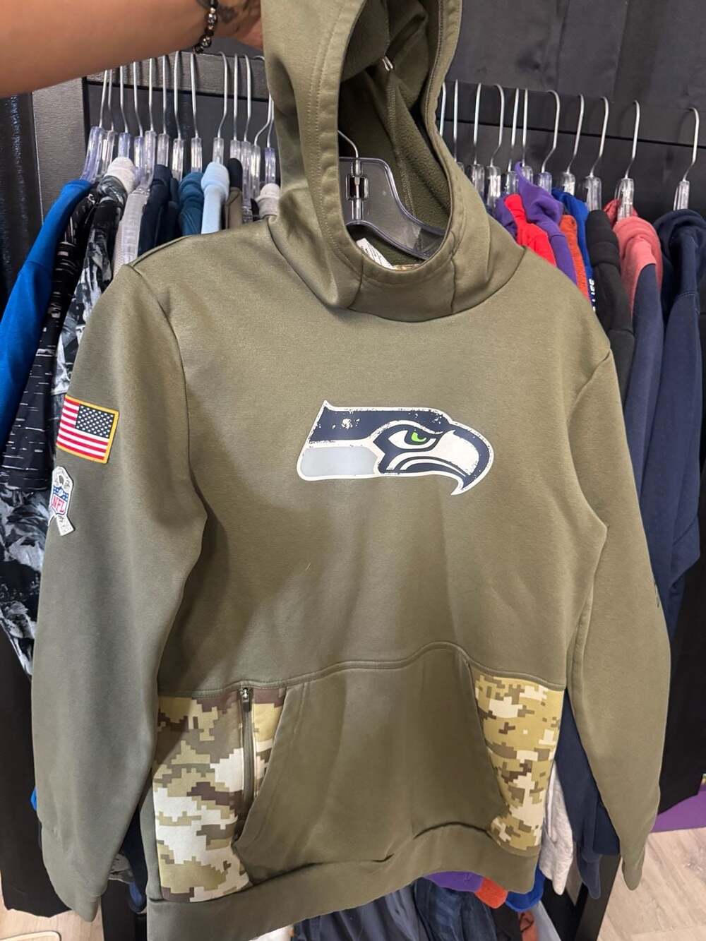 Nike Seattle Seahawks Salute to Service Therma-FIT Hoodie Youth Large 14/16